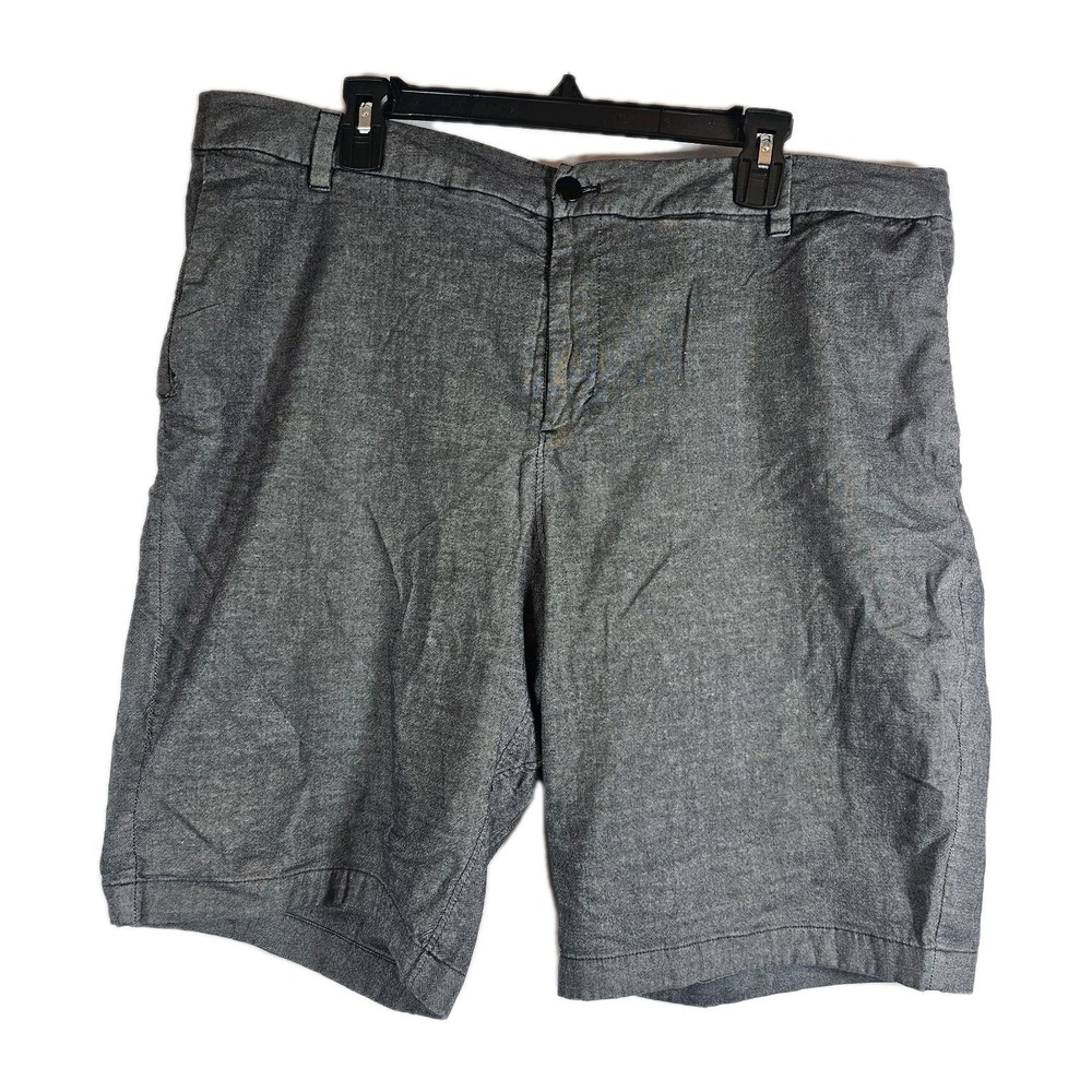 Lululemon Men's  Size 40 Charcoal Gray EUC Pockets Soft